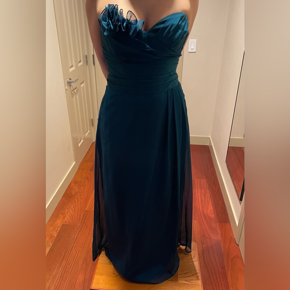 Elegant Strapless Teal Gown